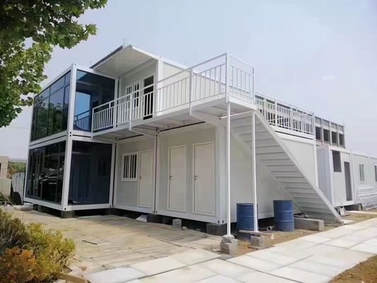 Cửa hàng cà phê chứa sẵn với cấu trúc galvanized