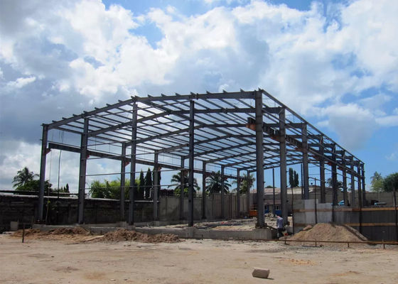Cấu trúc thép Kho hàng bất động sản Nhà máy chế tạo sẵn Tòa nhà xây dựng Nhà kho thép Cấu trúc xưởng