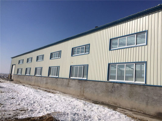 Chuồng bò thép cách nhiệt lắp ghép bằng tấm panel