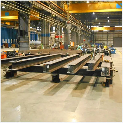 Nhà kho kho thép Sandwich Panel Structure Tòa nhà màu Đơn vị thiết kế trước Xưởng lắp ráp nhanh