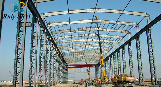 Nhà kho xây dựng cấu trúc thép chế tạo với cần cẩu trên cao