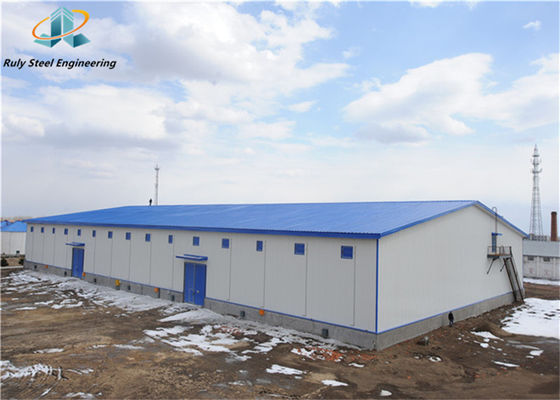Xây dựng Pre-Engineered Prefabricated Customized Steel Structure Building with Parapet Wall Workshop (Xây dựng cấu trúc thép tùy chỉnh với xưởng tường tường)