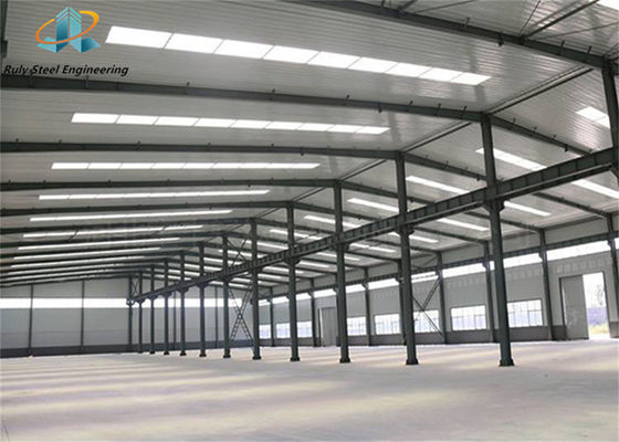 Xây dựng Pre-Engineered Prefabricated Customized Steel Structure Building with Parapet Wall Workshop (Xây dựng cấu trúc thép tùy chỉnh với xưởng tường tường)