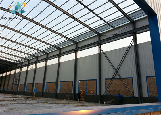 Xây dựng cấu trúc thép tiền chế tùy chỉnh cán nóng với kho chứng nhận CE / ISO / SGS