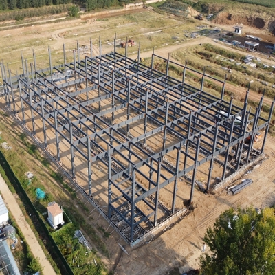 Nhà kho thép tiền chế Q235B với tấm panel bông thủy tinh