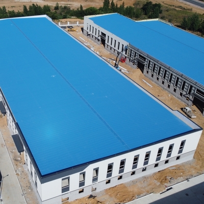 Nhà xưởng kết cấu thép tiền chế với khung cổng mạ kẽm