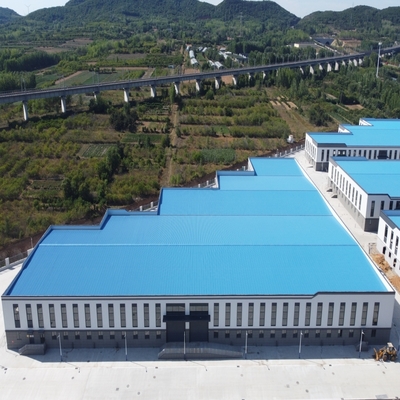 Nhà xưởng kết cấu thép tiền chế với khung cổng mạ kẽm