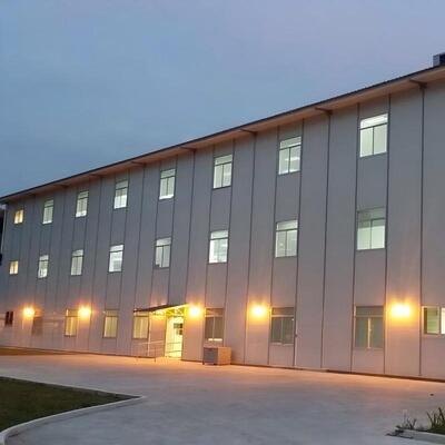 Tòa nhà văn phòng nhiều tầng cao Fashion Design Prefabricated Steel Structure