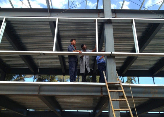 Nhà văn phòng thép nhiều tầng lắp ghép với tường kính