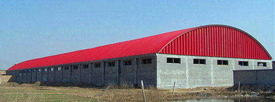 Xây dựng nhà chăn nuôi bằng khung thép nhẹ với tuổi thọ 50 năm
