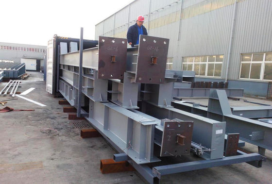 Tòa nhà kho thép được chế tạo sẵn với tấm bọc thép